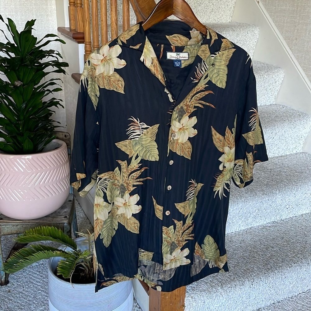 Tommy Bahama Black Casual Button Down Shirt